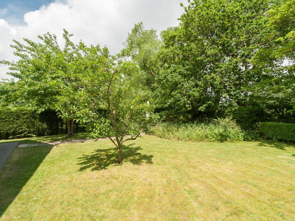 Attractive Countryside Holiday Home In Quiet スコールル エクステリア 写真